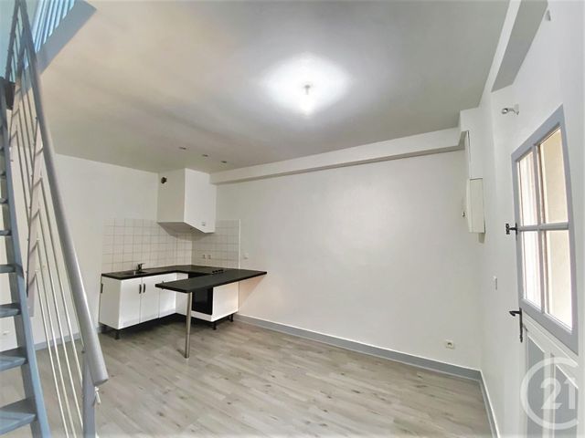 Appartement Duplex à louer - 2 pièces - 39.91 m2 - CHARTRES - 28 - CENTRE - Century 21 Maitrejean Immobilier