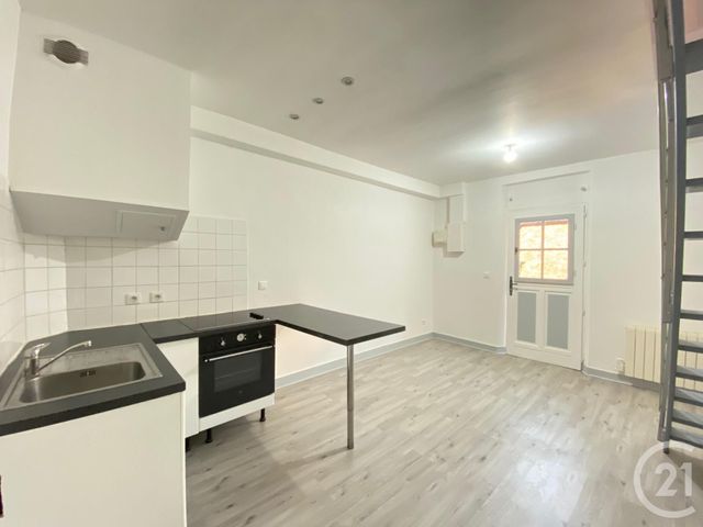 Appartement Duplex à louer - 2 pièces - 28.13 m2 - CHARTRES - 28 - CENTRE - Century 21 Maitrejean Immobilier