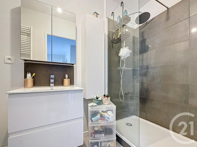 Appartement T2 à vendre - 2 pièces - 43.45 m2 - CHARTRES - 28 - CENTRE - Century 21 Maitrejean Immobilier