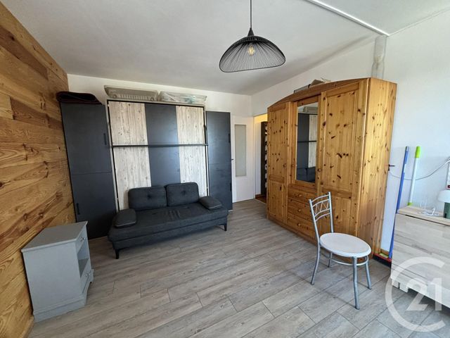 Appartement F1 à louer - 1 pièce - 27.39 m2 - CHARTRES - 28 - CENTRE - Century 21 Maitrejean Immobilier