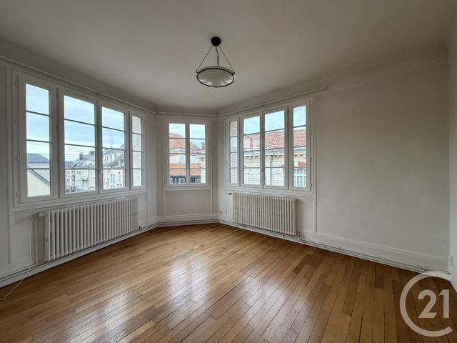 Appartement F3 à louer - 4 pièces - 85.31 m2 - CHARTRES - 28 - CENTRE - Century 21 Maitrejean Immobilier