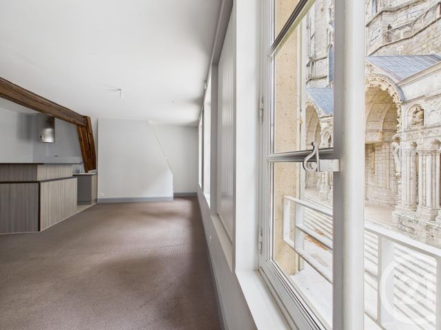 Appartement F3 à vendre - 3 pièces - 75.58 m2 - CHARTRES - 28 - CENTRE - Century 21 Maitrejean Immobilier