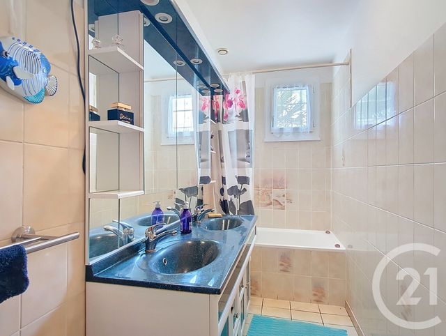 Afficher la photo en grand maison à vendre - 7 pièces - 151.92 m2 - CHARTRES - 28 - CENTRE - Century 21 Maitrejean Immobilier