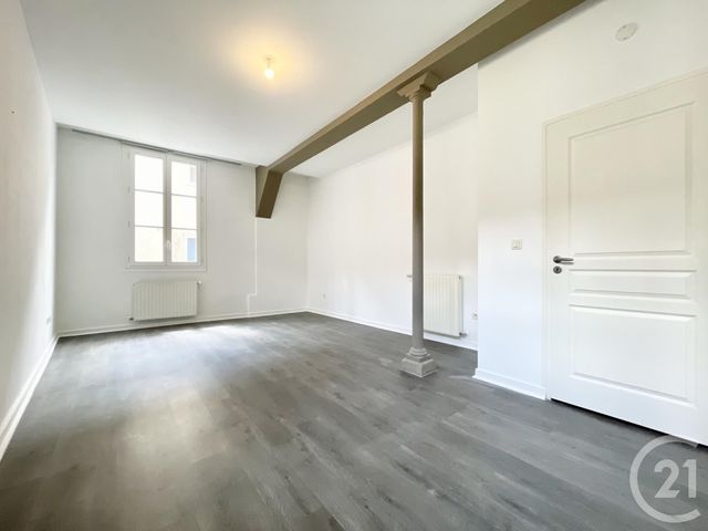 Appartement F2 à louer - 2 pièces - 47.47 m2 - CHARTRES - 28 - CENTRE - Century 21 Maitrejean Immobilier