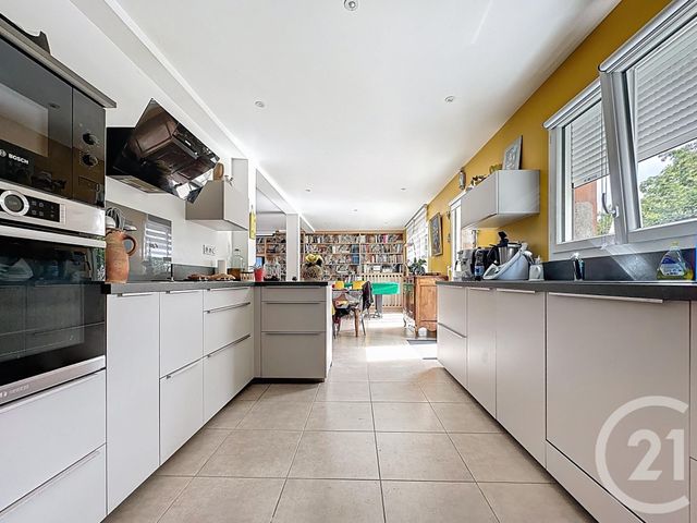 Afficher la photo en grand maison à vendre - 5 pièces - 154.93 m2 - BEVILLE LE COMTE - 28 - CENTRE - Century 21 Maitrejean Immobilier