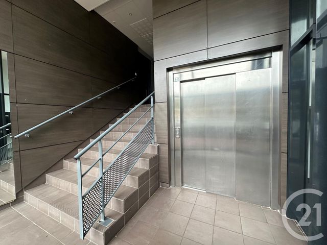 Afficher la photo en grand Appartement F1 à vendre - 1 pièce - 31.39 m2 - CHARTRES - 28 - CENTRE - Century 21 Maitrejean Immobilier