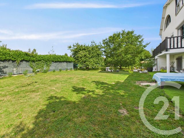 maison à vendre - 8 pièces - 286.0 m2 - CHARTRES - 28 - CENTRE - Century 21 Maitrejean Immobilier