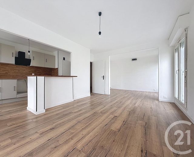 Appartement T5 à vendre - 5 pièces - 93.73 m2 - CHARTRES - 28 - CENTRE - Century 21 Maitrejean Immobilier
