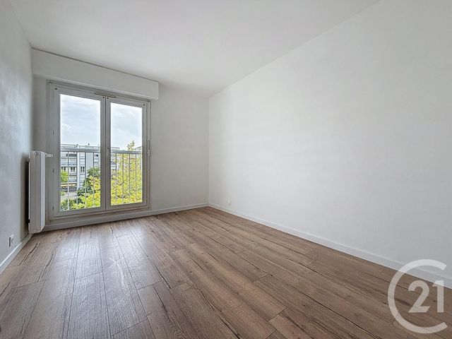 Appartement T5 à vendre - 5 pièces - 93.73 m2 - CHARTRES - 28 - CENTRE - Century 21 Maitrejean Immobilier