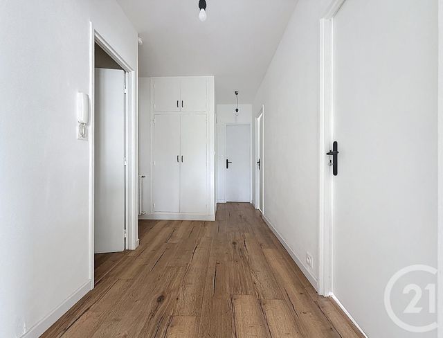 Appartement T5 à vendre - 5 pièces - 93.73 m2 - CHARTRES - 28 - CENTRE - Century 21 Maitrejean Immobilier