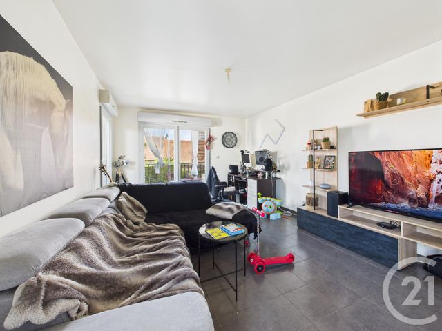 Appartement F3 à vendre - 3 pièces - 66.53 m2 - CHARTRES - 28 - CENTRE - Century 21 Maitrejean Immobilier