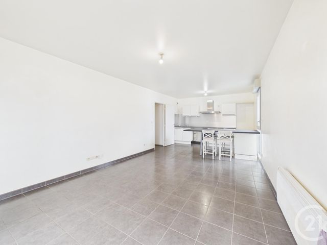 Appartement F3 à vendre - 3 pièces - 66.53 m2 - CHARTRES - 28 - CENTRE - Century 21 Maitrejean Immobilier