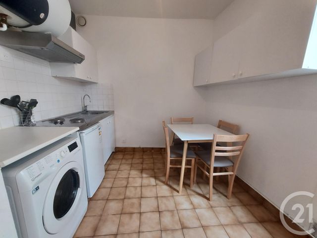 Appartement F1 à louer - 1 pièce - 17.08 m2 - CHARTRES - 28 - CENTRE - Century 21 Maitrejean Immobilier