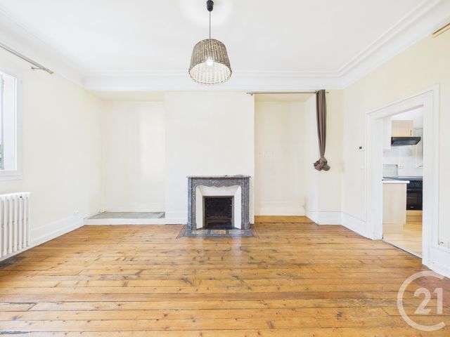 Appartement F5 à vendre - 5 pièces - 85.0 m2 - CHARTRES - 28 - CENTRE - Century 21 Maitrejean Immobilier