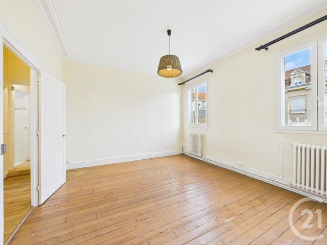 Appartement F5 à vendre - 5 pièces - 85.0 m2 - CHARTRES - 28 - CENTRE - Century 21 Maitrejean Immobilier