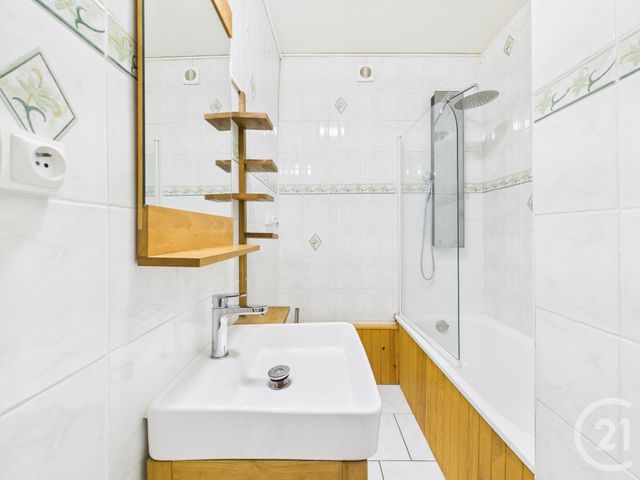 Appartement F5 à vendre - 5 pièces - 85.0 m2 - CHARTRES - 28 - CENTRE - Century 21 Maitrejean Immobilier