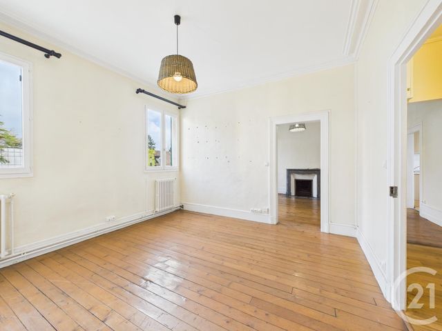 Appartement F5 à vendre - 5 pièces - 85.0 m2 - CHARTRES - 28 - CENTRE - Century 21 Maitrejean Immobilier