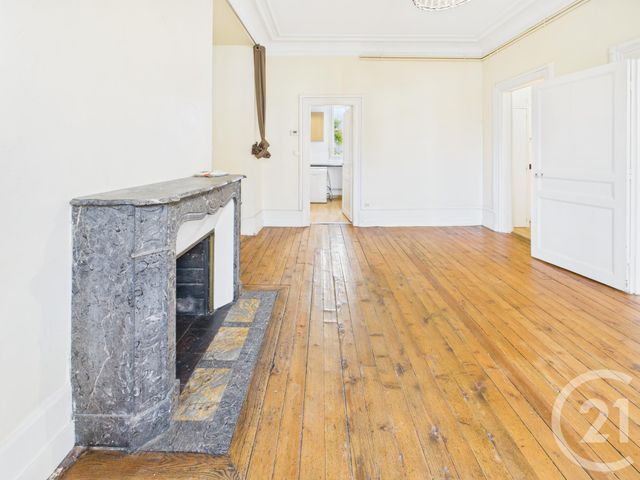 Appartement F5 à vendre - 5 pièces - 85.0 m2 - CHARTRES - 28 - CENTRE - Century 21 Maitrejean Immobilier