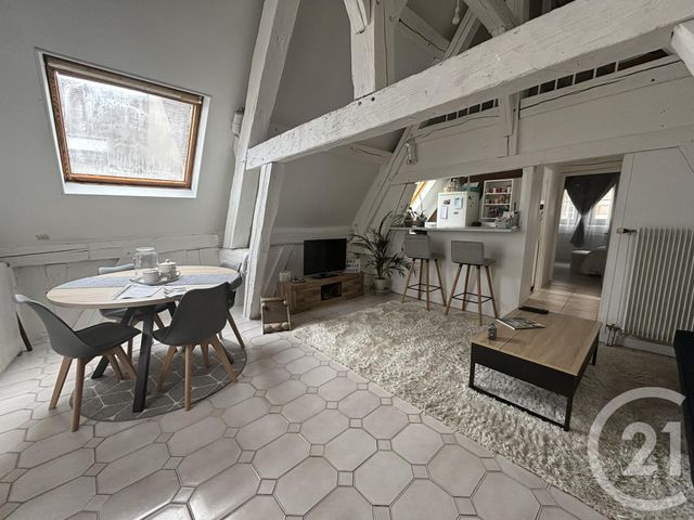 Appartement F2 à louer - 2 pièces - 41.0 m2 - CHARTRES - 28 - CENTRE - Century 21 Maitrejean Immobilier