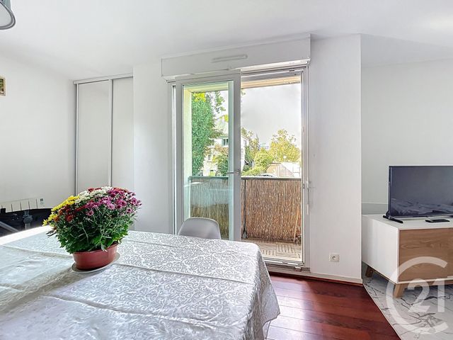 Appartement F3 à vendre - 3 pièces - 56.34 m2 - CHARTRES - 28 - CENTRE - Century 21 Maitrejean Immobilier