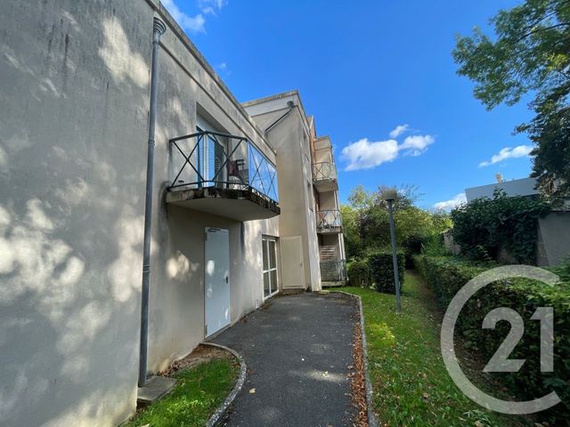 Appartement F3 à vendre - 3 pièces - 56.34 m2 - CHARTRES - 28 - CENTRE - Century 21 Maitrejean Immobilier