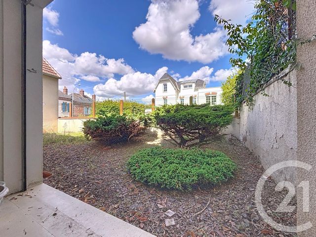 maison à vendre - 6 pièces - 145.0 m2 - CHARTRES - 28 - CENTRE - Century 21 Maitrejean Immobilier