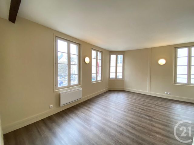 Appartement F2 à louer - 2 pièces - 38.32 m2 - CHARTRES - 28 - CENTRE - Century 21 Maitrejean Immobilier