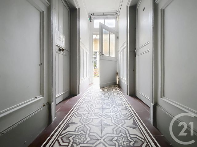 Appartement F2 à vendre - 2 pièces - 28.38 m2 - CHARTRES - 28 - CENTRE - Century 21 Maitrejean Immobilier