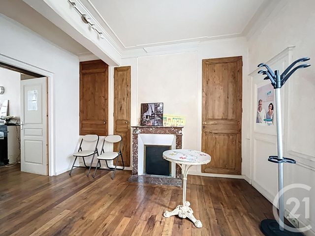 Appartement F2 à vendre - 2 pièces - 28.38 m2 - CHARTRES - 28 - CENTRE - Century 21 Maitrejean Immobilier