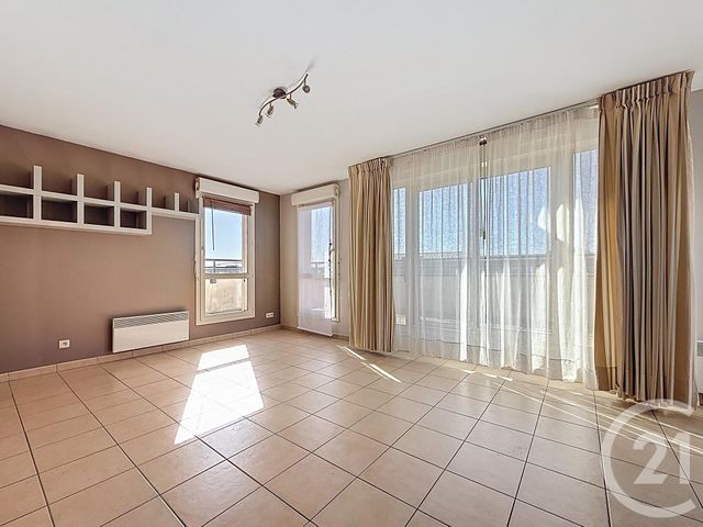 Appartement T4 à vendre - 4 pièces - 82.92 m2 - CHARTRES - 28 - CENTRE - Century 21 Maitrejean Immobilier