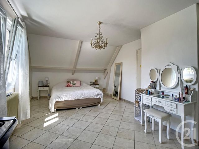 maison à louer - 5 pièces - 125.0 m2 - CHARTRES - 28 - CENTRE - Century 21 Maitrejean Immobilier