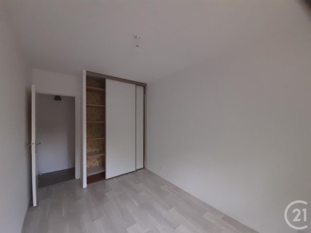 Appartement F3 à louer - 3 pièces - 72.6 m2 - CHARTRES - 28 - CENTRE - Century 21 Maitrejean Immobilier