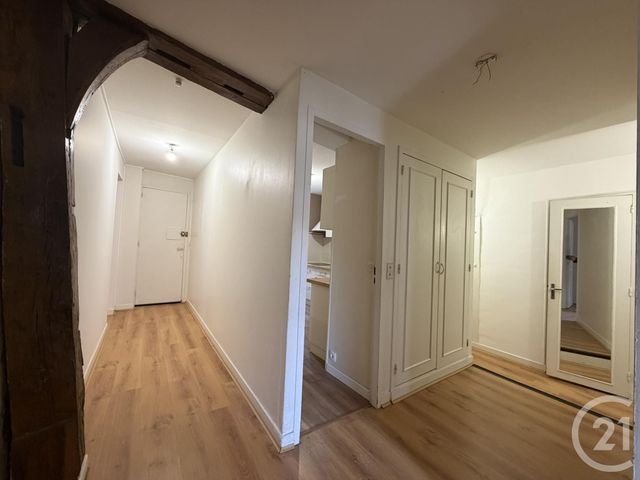 Appartement F4 à louer - 4 pièces - 112.16 m2 - CHARTRES - 28 - CENTRE - Century 21 Maitrejean Immobilier