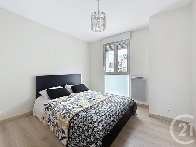 Appartement F5 à vendre - 5 pièces - 97.0 m2 - CHARTRES - 28 - CENTRE - Century 21 Maitrejean Immobilier