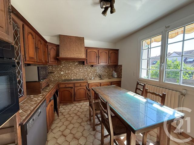 maison à louer - 6 pièces - 190.01 m2 - CHARTRES - 28 - CENTRE - Century 21 Maitrejean Immobilier