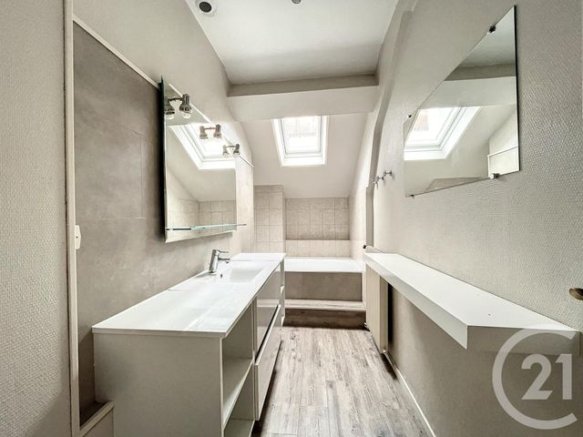 Appartement F5 à louer - 5 pièces - 94.24 m2 - CHARTRES - 28 - CENTRE - Century 21 Maitrejean Immobilier