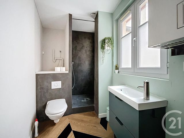 Appartement T2 à vendre - 2 pièces - 48.68 m2 - CHARTRES - 28 - CENTRE - Century 21 Maitrejean Immobilier