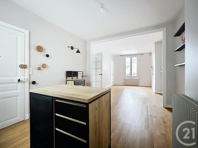 Appartement T2 à vendre - 2 pièces - 48.68 m2 - CHARTRES - 28 - CENTRE - Century 21 Maitrejean Immobilier