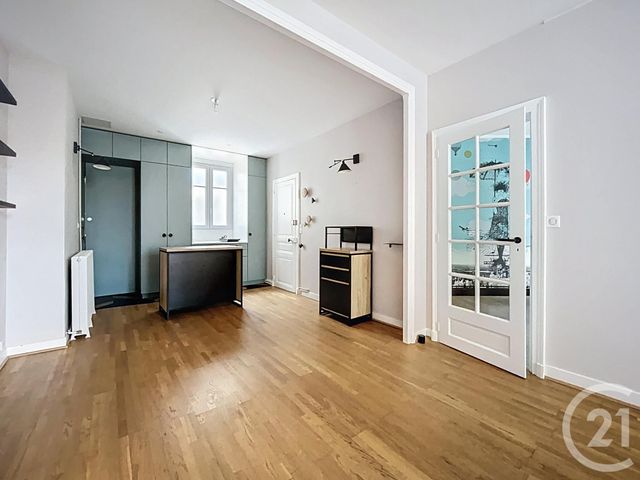 Appartement T2 à vendre - 2 pièces - 48.68 m2 - CHARTRES - 28 - CENTRE - Century 21 Maitrejean Immobilier