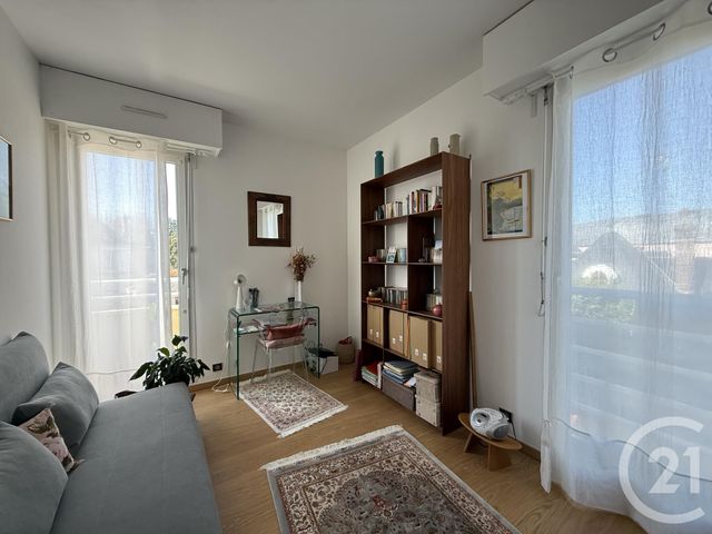 Appartement T4 à louer - 5 pièces - 87.52 m2 - CHARTRES - 28 - CENTRE - Century 21 Maitrejean Immobilier