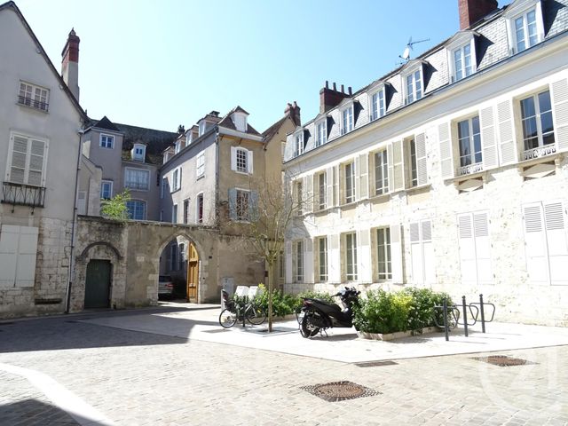 Appartement Studio à louer - 1 pièce - 25.22 m2 - CHARTRES - 28 - CENTRE - Century 21 Maitrejean Immobilier