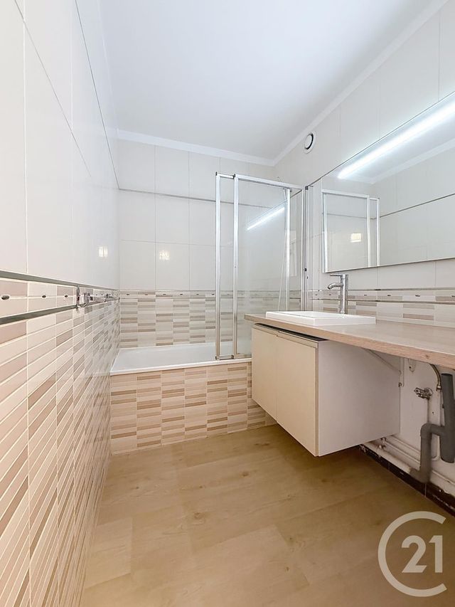 Appartement F3 à vendre - 3 pièces - 55.0 m2 - CHARTRES - 28 - CENTRE - Century 21 Maitrejean Immobilier