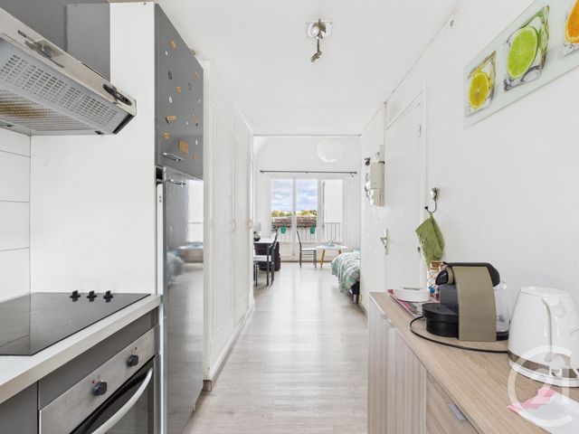 Appartement F1 à vendre - 1 pièce - 28.11 m2 - CHARTRES - 28 - CENTRE - Century 21 Maitrejean Immobilier