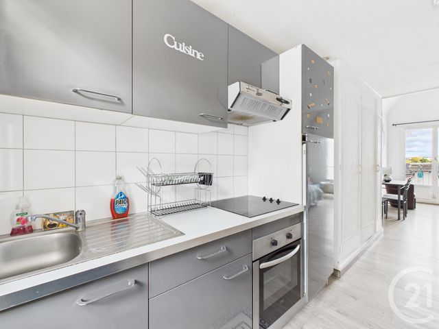 Appartement F1 à vendre - 1 pièce - 28.11 m2 - CHARTRES - 28 - CENTRE - Century 21 Maitrejean Immobilier