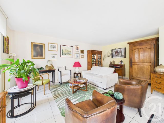 Appartement F4 à louer - 4 pièces - 112.0 m2 - CHARTRES - 28 - CENTRE - Century 21 Maitrejean Immobilier