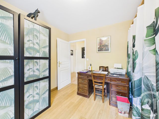 Appartement F4 à louer - 4 pièces - 112.0 m2 - CHARTRES - 28 - CENTRE - Century 21 Maitrejean Immobilier