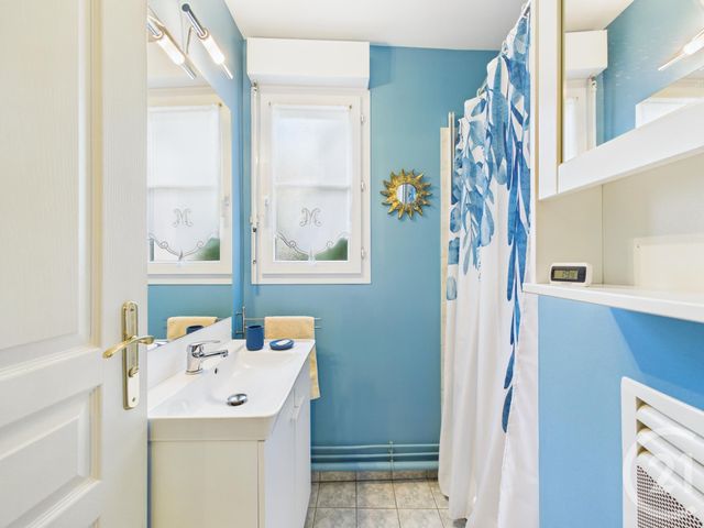 Appartement F4 à louer - 4 pièces - 112.0 m2 - CHARTRES - 28 - CENTRE - Century 21 Maitrejean Immobilier