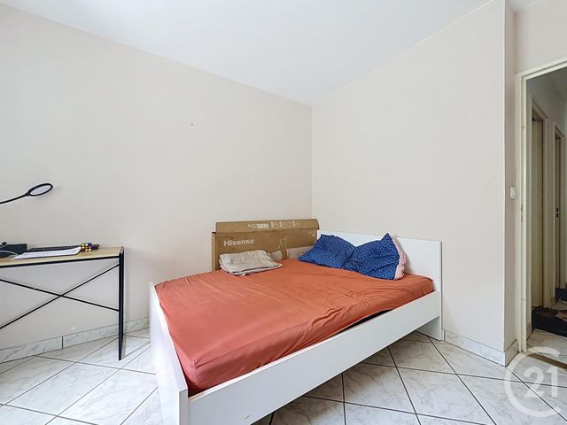Appartement T4 à vendre - 4 pièces - 73.55 m2 - CHARTRES - 28 - CENTRE - Century 21 Maitrejean Immobilier