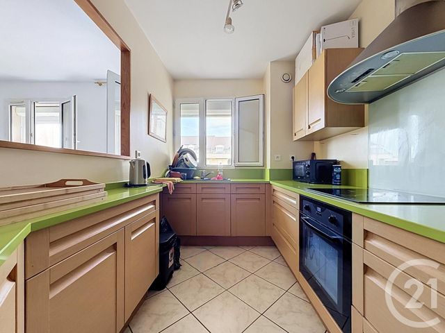 Appartement T4 à vendre - 4 pièces - 73.55 m2 - CHARTRES - 28 - CENTRE - Century 21 Maitrejean Immobilier