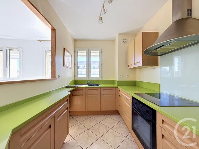 Appartement T4 à vendre - 4 pièces - 73.55 m2 - CHARTRES - 28 - CENTRE - Century 21 Maitrejean Immobilier